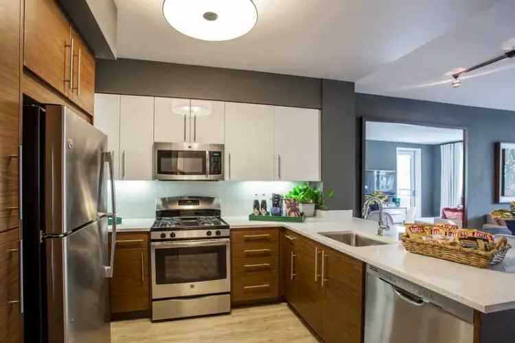 Rent Upscale Apartments in Redwood City with Modern Amenities