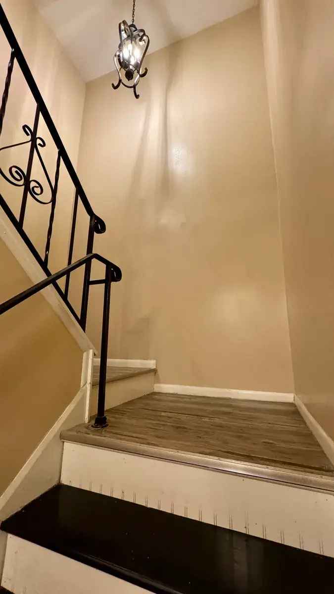 Rent Townhouse in Brooklyn Park with Backyard and 2-car Garage