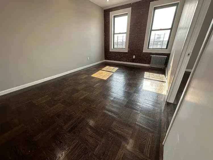 Rent Stunning Renovated Studio in University Heights with Ample Closet Space