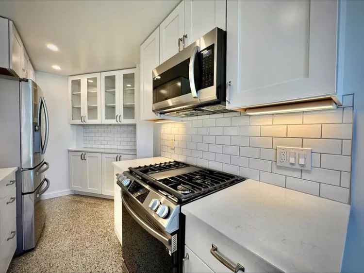 Rent Fabulous Apartments with Vintage Details in Downtown Milwaukee