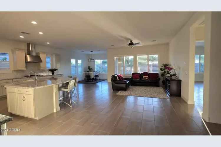 Rent Avocet Spring Model House in Waterston with Luxury Features