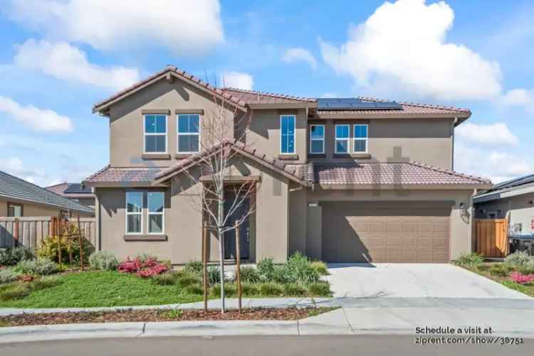 Rent Stunning Home in Lathrop CA with Spacious Backyard and Modern Amenities