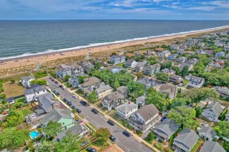 House For Sale in 6, New Castle Street, Rehoboth Beach, Delaware