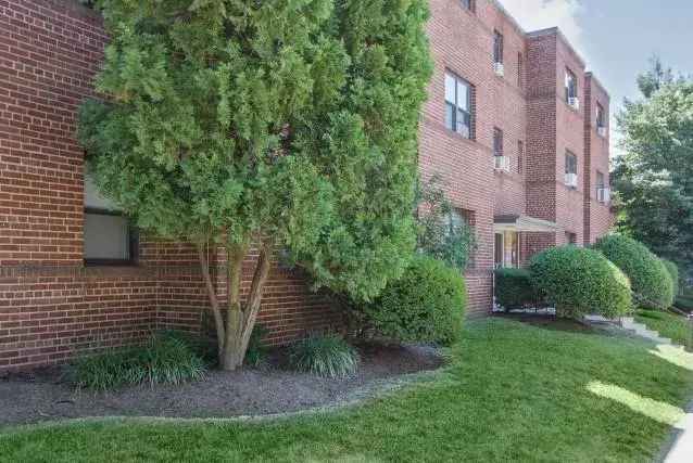 Rent Apartments in Brightwood with Spacious Layouts and Modern Amenities