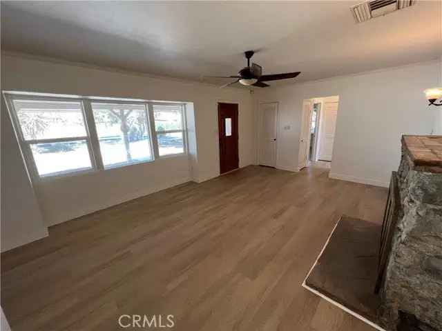 House For Sale in 21621, Pine Ridge Avenue, Apple Valley, California