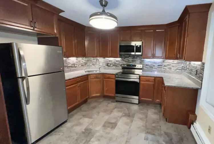 Rent Spacious 3 Bedroom Apartment Near Saugus Center with New Features