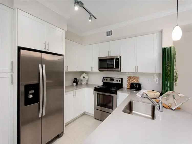 Rent Pet Friendly Apartments in Port St. Lucie with Modern Amenities