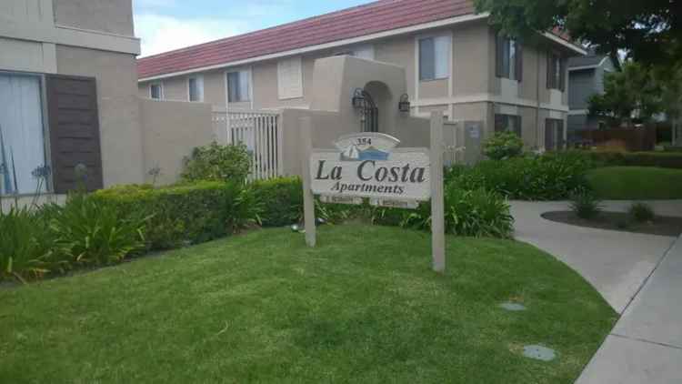 Rent Newly Renovated Pet Friendly Apartments in Gated Community