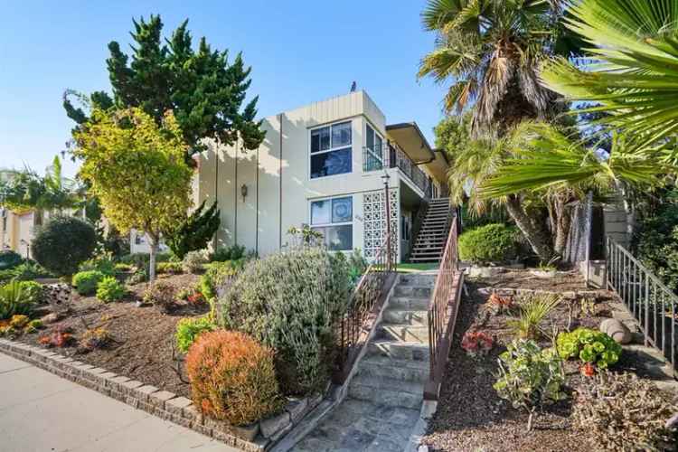 House For Sale in 2162, Thomas Avenue, San Diego, California