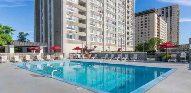 Rent Luxury Apartments in Hackensack with Stunning City Views