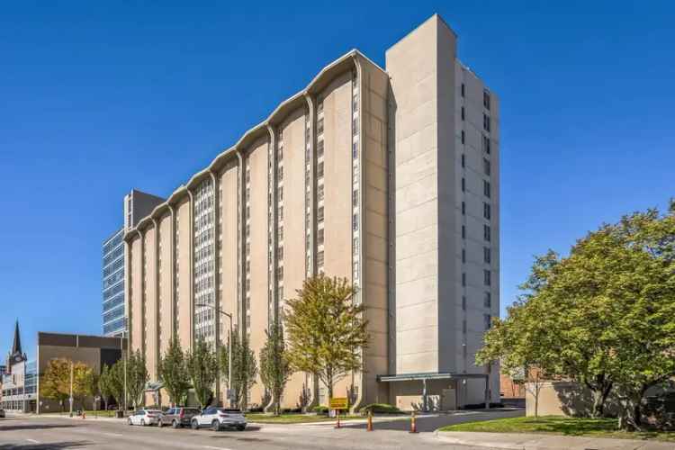 Rent Apartments for Seniors 62 Plus in Downtown Columbus with Amenities