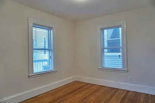 Rent Spacious 3 Bedroom Apartment Unit Near Harvard Inman and Davis Squared