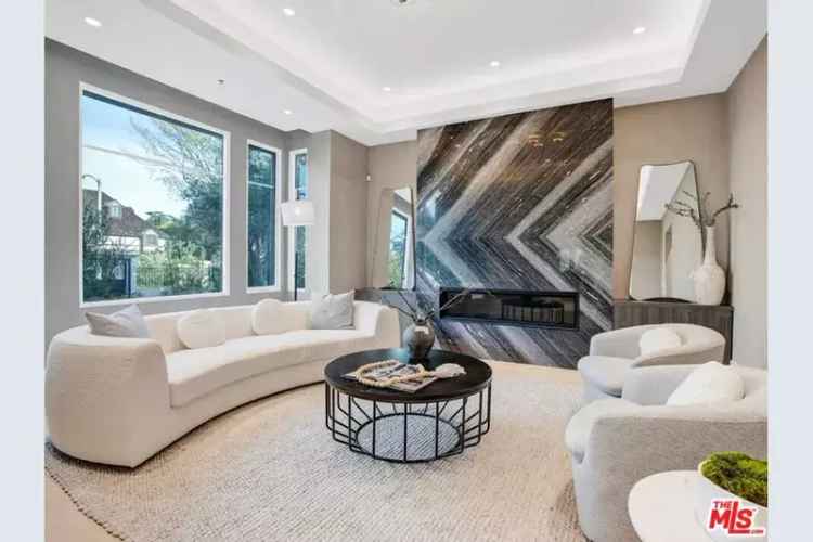 Rent The Marilyn Luxury Home in Beverly Hills with Six Bedrooms