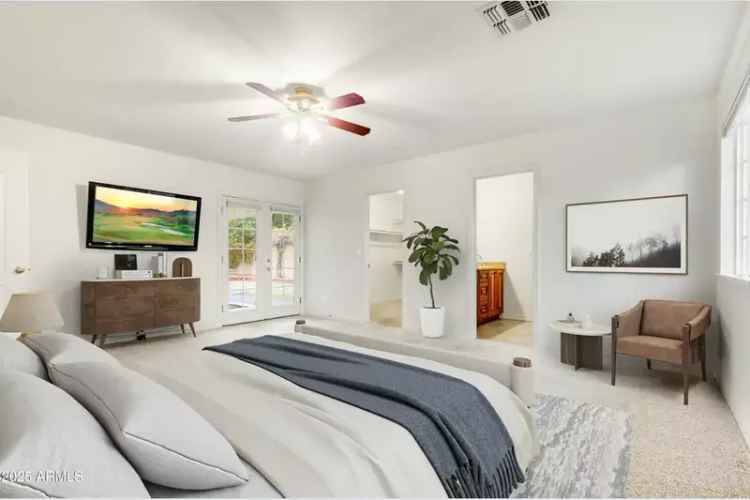 Buy House in Arcadia with Modern Kitchen and Spacious Master Suite