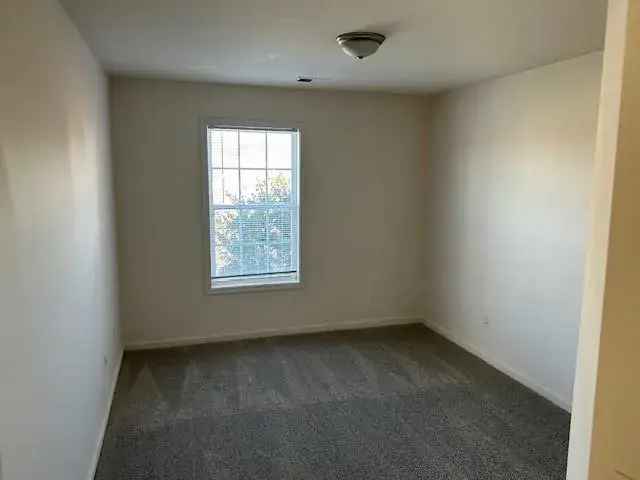 Rent Beautiful and Spacious Townhomes Near Brannon Crossing