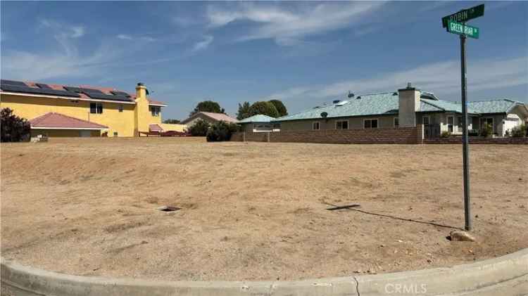 Land For Sale in 14624, Greenbriar Drive, California