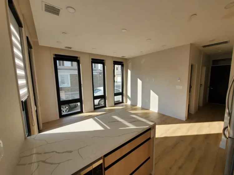 Rent Modern Duplex Apartment with 2 Beds 2 Baths on West 9th Street