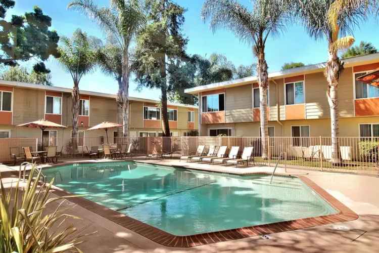 Rent Apartments in Latham Court with Pool and Near Shopping Center