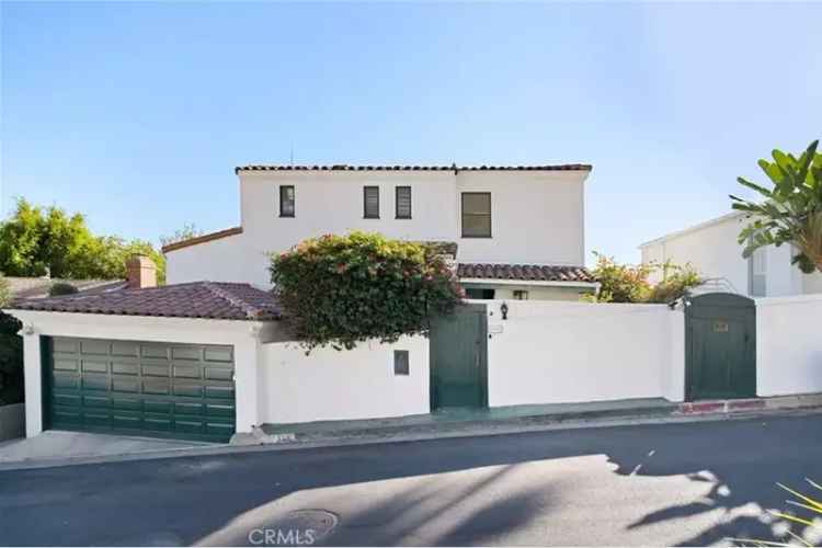 House For Sale in 7918, Hillside Avenue, Los Angeles, California