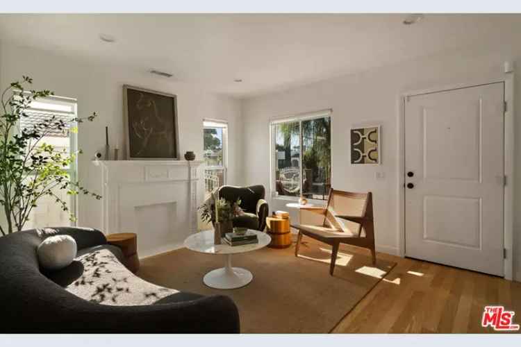 Buy 2bed 2bath bungalow in West Adams with lush garden space