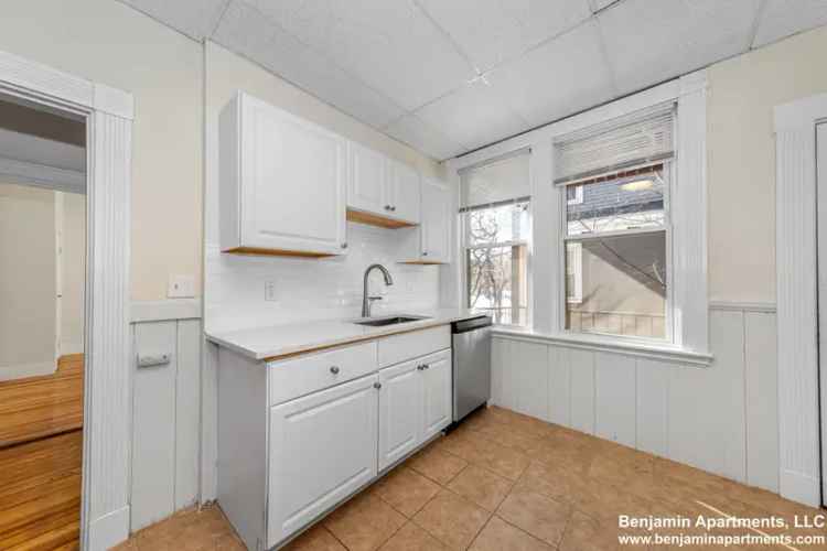 Rent Spacious Apartment Unit in Brighton with Modern Finishes