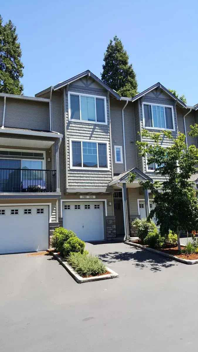 Rent Townhouse in Timberland Reserve Beaverton Oregon with Two Bedrooms