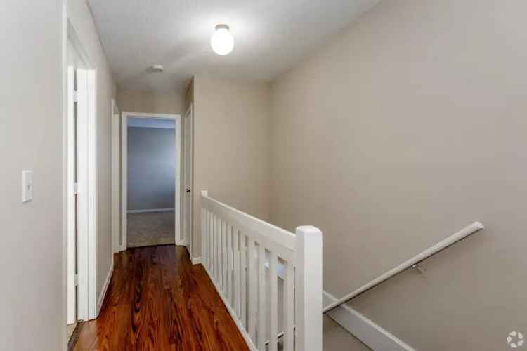 Rent Apartment in Nieman Park Townhomes with Spacious Features