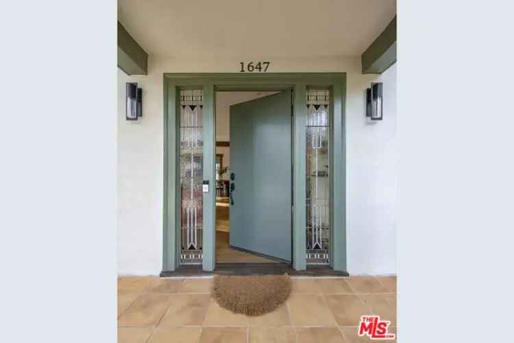 House For Sale in 1647, Waterloo Street, Los Angeles, California