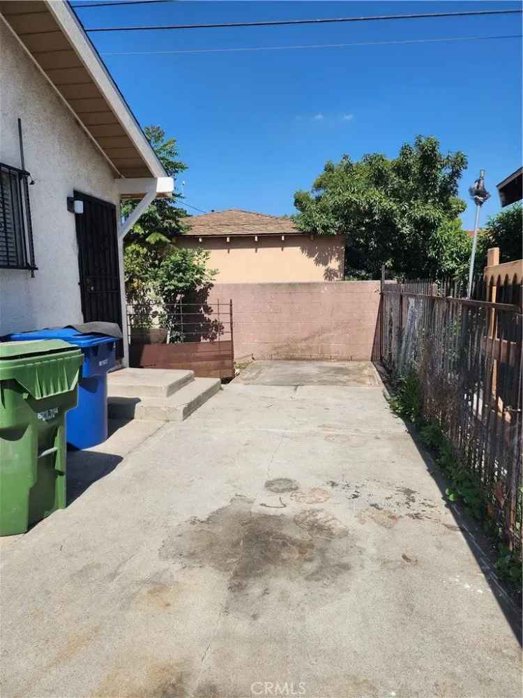 House For Sale in 1351, Exposition Boulevard, Los Angeles, California