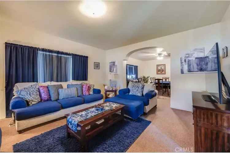 Triplex for Sale in Lincoln Heights Los Angeles with 4 Bedrooms and 3 Bathrooms