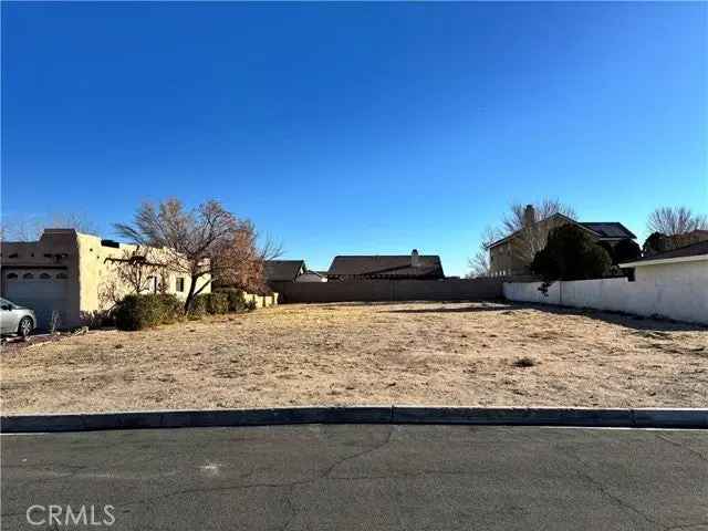 Land For Sale in 13860, Topmast Drive, California