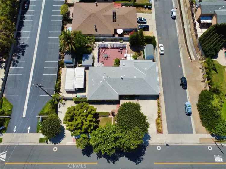 House For Sale in 1850, North Shaffer Street, Orange, California