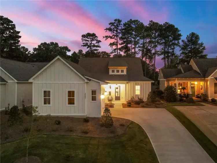 Charming Buy Cottage with Golf Course View in Ideal Location