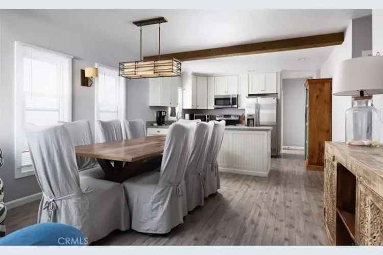 House For Sale in 1113,1113 1/2, West Balboa Boulevard, Newport Beach, California