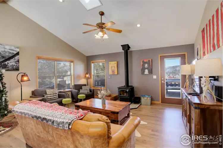 buy cabin in Estes Park with stunning views and spacious layout