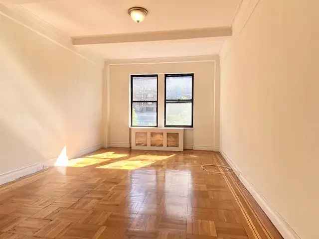 Rent Apartment Unit with Park Views in Upper West Side