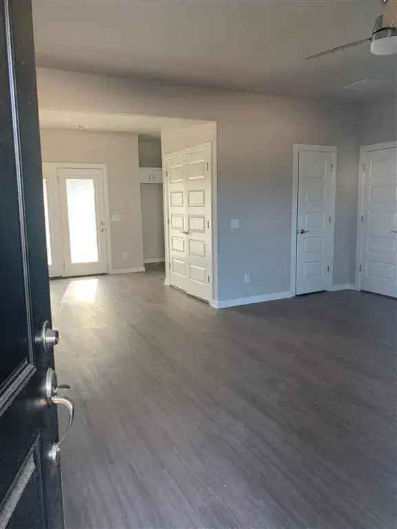 Rent Townhomes in Fayetteville AR with Modern Amenities