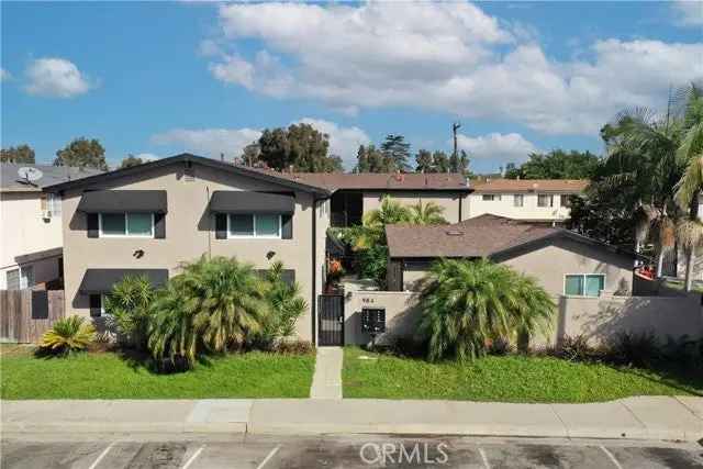 House For Sale in 984, El Camino Drive, Costa Mesa, California