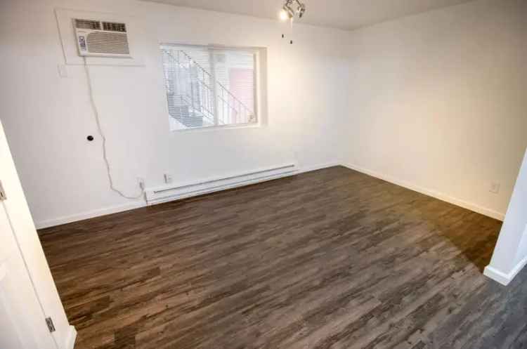 Apartments for Rent with Upgraded Amenities Near 10th and Lincoln Street