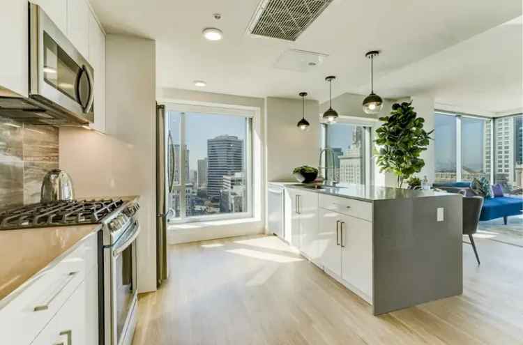 Rent Apartments in Oakland with Stunning Skyline Views