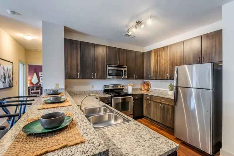 Rent Apartments at 927 West Morgan Raleigh with Modern Amenities