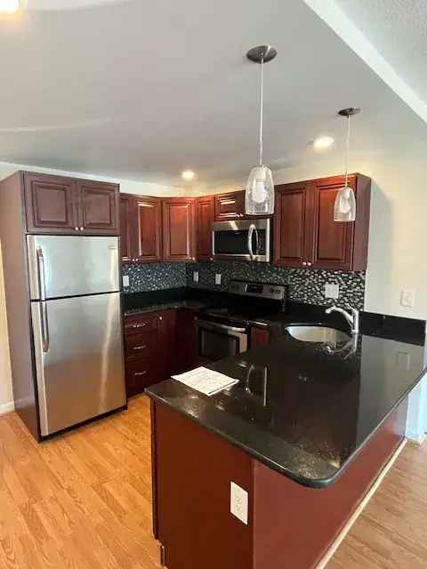 Rent 2 Bedroom Apartment in Watertown with Modern Amenities