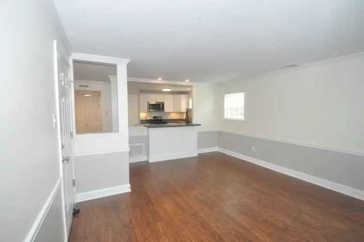 Rent Newly Remodeled Apartments in Chestnut Hill with Great Amenities