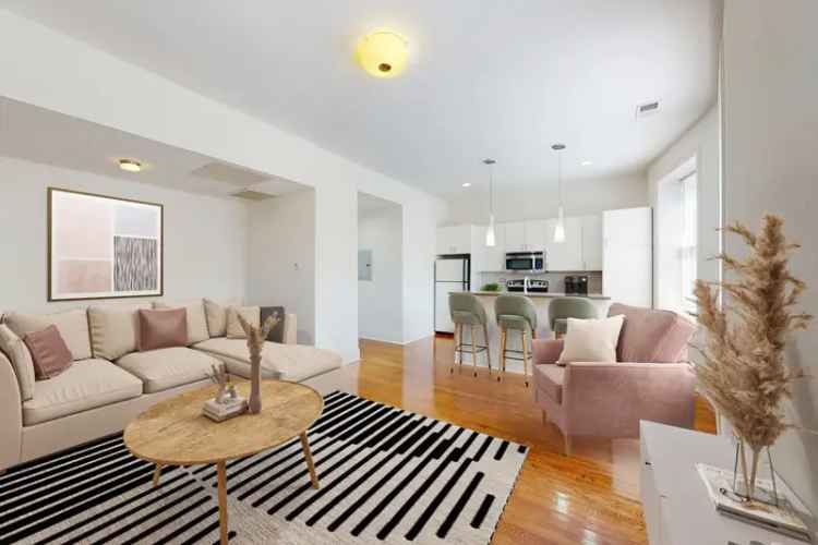 Rent Apartments with Architectural Charm in Chicago