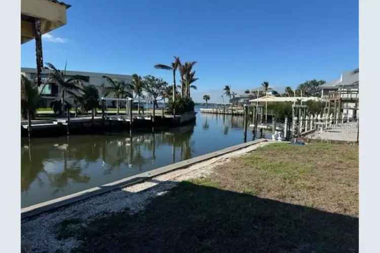 Buy Canal Lot Home with 80 Feet Frontage in Spectacular Location