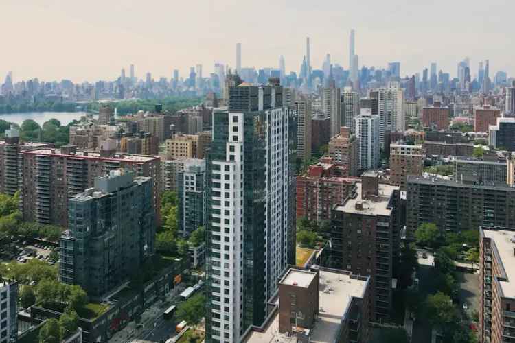 Rent Luxury Apartments in New York with Park Views