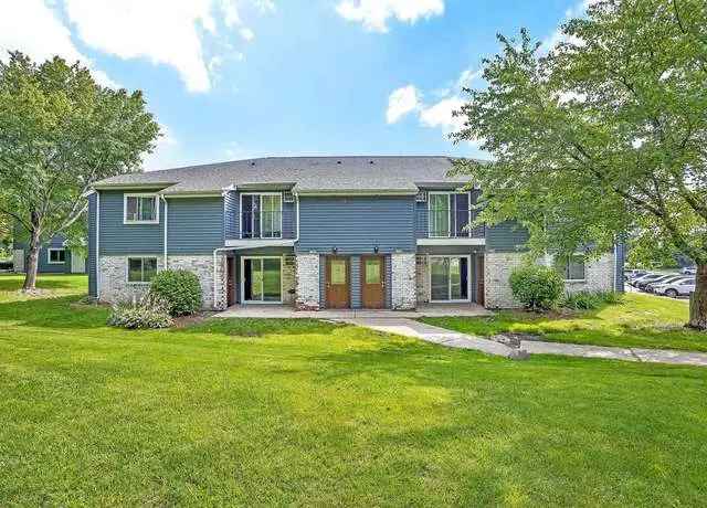 House For Sale in Fitchburg, Wisconsin