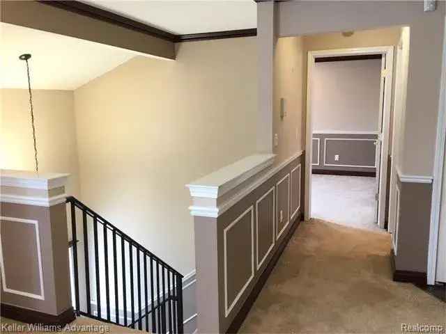 Rent Apartment Unit in Maple Crossing with Modern Features and Amenities