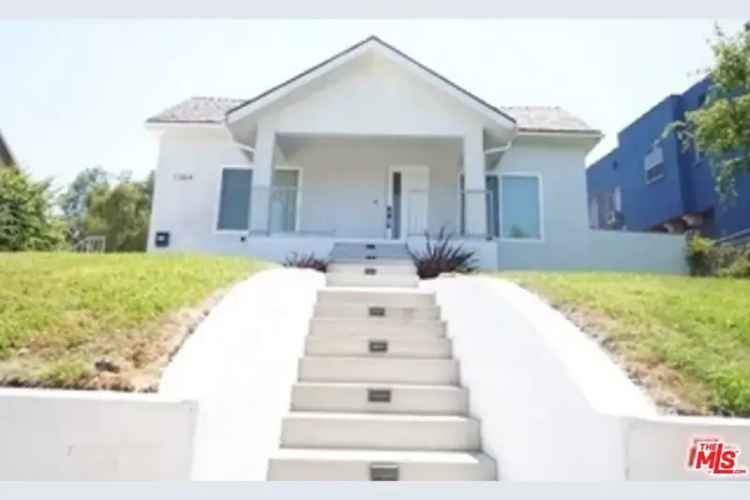 Buy Property Beautifully Remodeled 3 Bedroom 3.5 Bath in Miracle Mile Beverly Center