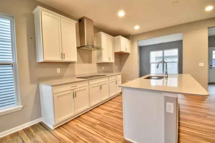 Rent Luxury Home with Gourmet Kitchen in MI Near Park